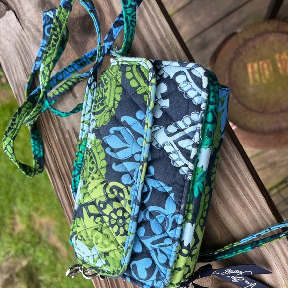 Vera Bradley Caribbean Sea Crossbody Wristlet - Picture 1 of 6